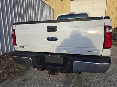 2014 Ford F250 Reg Cab, $15900. Photo 7