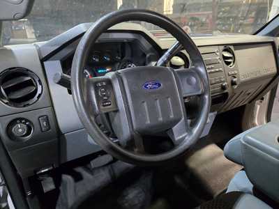 2014 Ford F250 Reg Cab, $15900. Photo 9