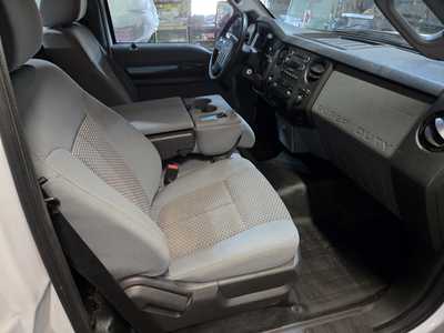 2014 Ford F250 Reg Cab, $15900. Photo 12