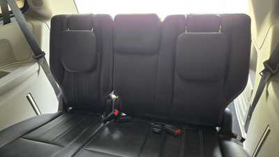 2012 Chrysler Town & Country, $5500. Photo 10