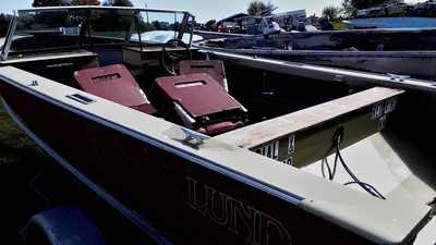 1982 Lund TYEE 5.3, $995. Photo 3