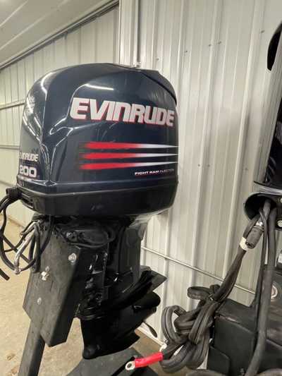 2002 E200fplsnf EVINRUDE, $3685. Photo 2