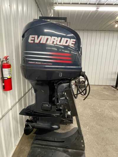 2002 E200fplsnf EVINRUDE, $3685. Photo 1