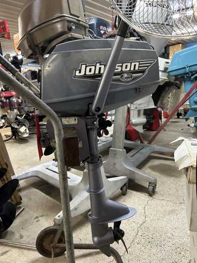 2000 Johnson outboard, $465. Photo 1