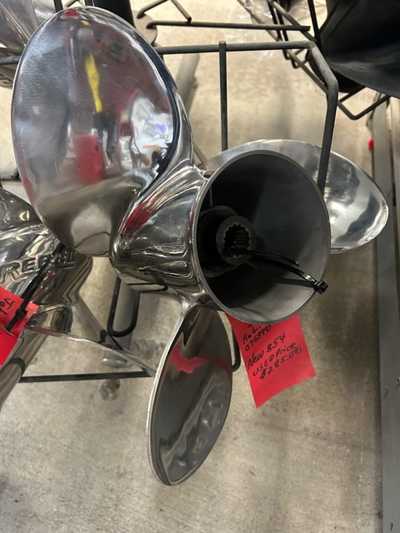 2000 Johnson/evinrude REBEL PROP, $285. Photo 1