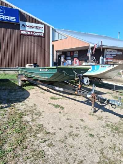 1982 Alumacraft 1670 Jon boat, $1850. Photo 2