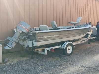 1988 Crestliner FishHawk 16, $3685. Photo 1