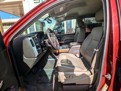 2017 Chevrolet 1500 Crew Cab, $24900. Photo 8