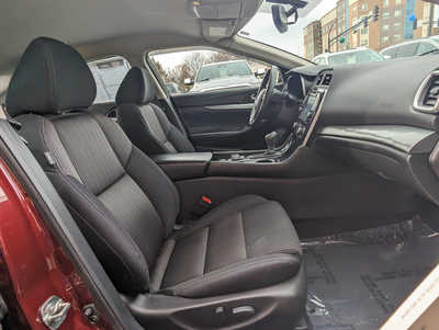 2016 Nissan Maxima, $11900. Photo 11