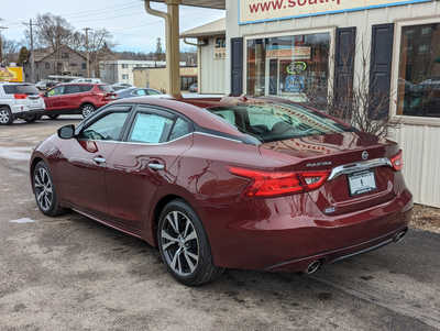 2016 Nissan Maxima, $11900. Photo 3