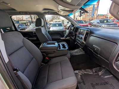 2017 Chevrolet 1500 Crew Cab, $17900. Photo 11