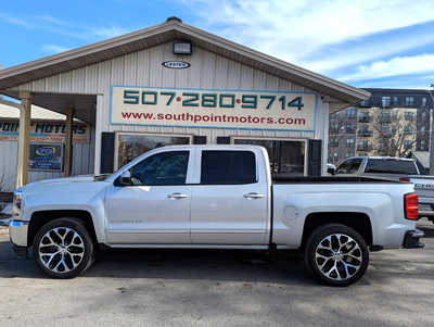 2017 Chevrolet 1500 Crew Cab, $17900. Photo 2