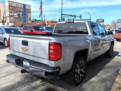 2017 Chevrolet 1500 Crew Cab, $17900. Photo 5