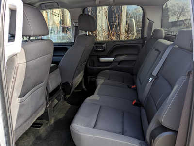 2017 Chevrolet 1500 Crew Cab, $17900. Photo 9