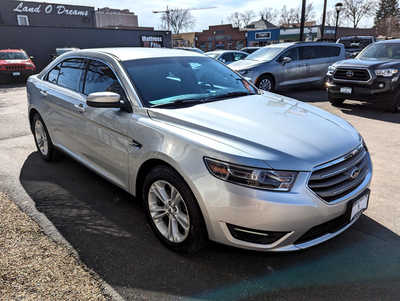 2015 Ford Taurus, $10900. Photo 6