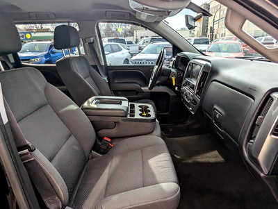 2017 Chevrolet 1500 Crew Cab, $17900. Photo 11