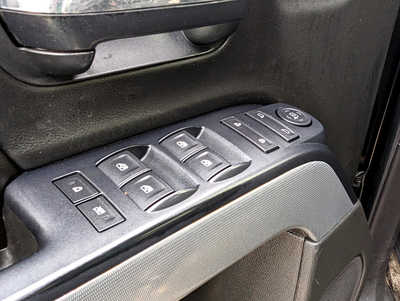 2017 Chevrolet 1500 Crew Cab, $17900. Photo 12