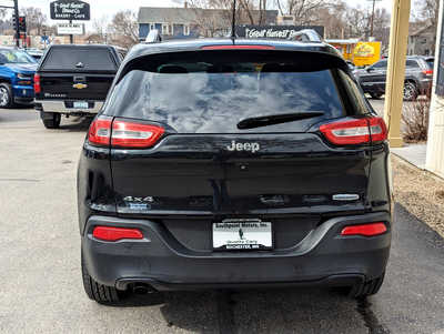 2015 Jeep Cherokee, $10900. Photo 4