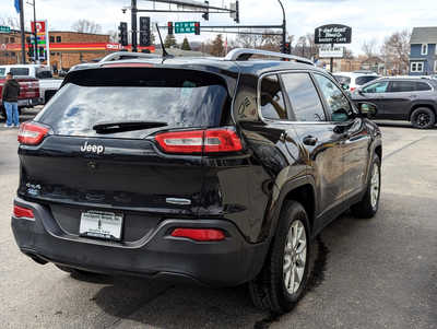 2015 Jeep Cherokee, $10900. Photo 5