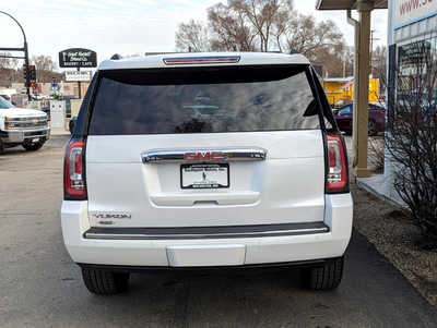 2016 GMC Yukon, $23900. Photo 4