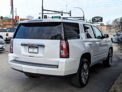 2016 GMC Yukon, $23900. Photo 5
