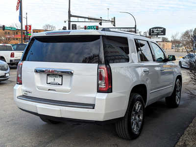2016 GMC Yukon, $23900. Photo 6