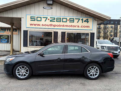2016 Chevrolet Malibu, $12900. Photo 2