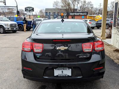 2016 Chevrolet Malibu, $12900. Photo 4