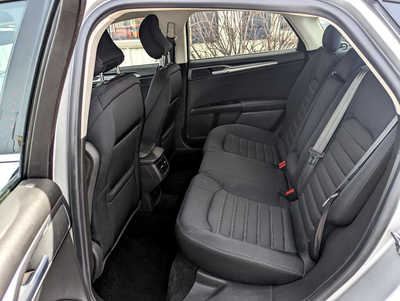 2015 Ford Fusion, $12900. Photo 9