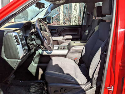 2017 Chevrolet 1500 Ext Cab, $23900. Photo 8