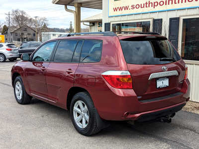 2010 Toyota Highlander, $12900. Photo 3