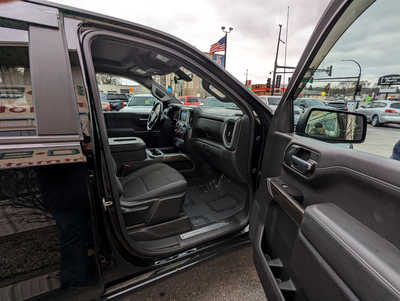 2020 Chevrolet 1500 Crew Cab, $39900. Photo 11