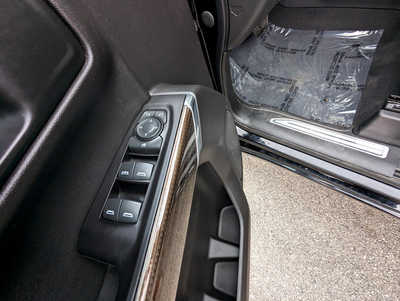 2020 Chevrolet 1500 Crew Cab, $39900. Photo 12