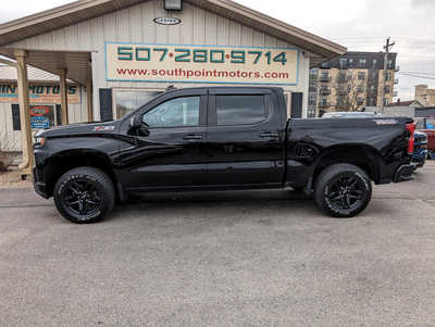 2020 Chevrolet 1500 Crew Cab, $39900. Photo 2