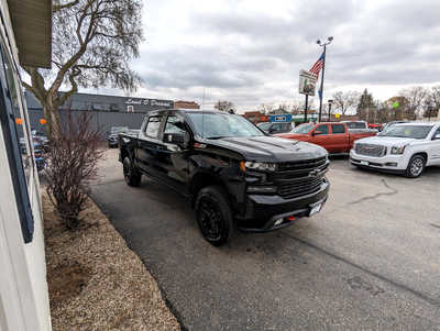 2020 Chevrolet 1500 Crew Cab, $39900. Photo 6