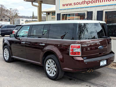 2009 Ford Flex, $6900. Photo 3