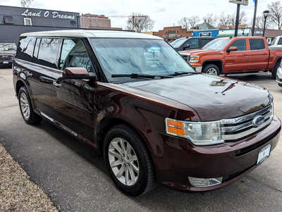 2009 Ford Flex, $6900. Photo 6