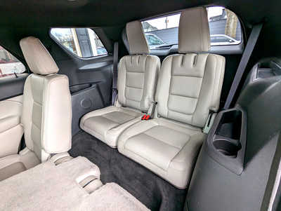 2013 Ford Explorer, $10900. Photo 10
