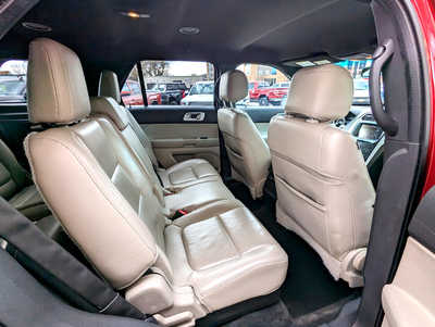 2013 Ford Explorer, $10900. Photo 12