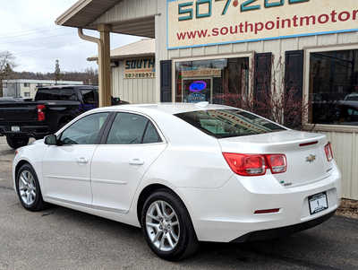 2016 Chevrolet Malibu, $10900. Photo 3