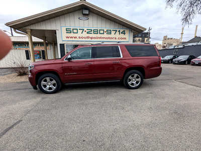 2019 Chevrolet Suburban, $30900. Photo 2