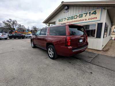 2019 Chevrolet Suburban, $30900. Photo 3