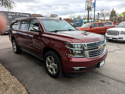 2019 Chevrolet Suburban, $30900. Photo 6