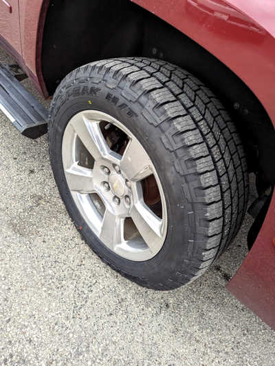 2019 Chevrolet Suburban, $30900. Photo 9