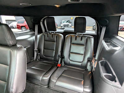 2015 Ford Explorer, $15900. Photo 11