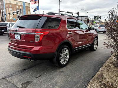 2015 Ford Explorer, $15900. Photo 4