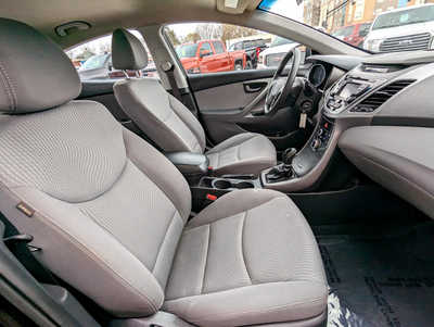 2015 Hyundai Elantra, $10900. Photo 11