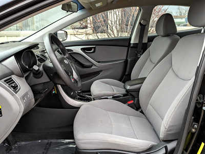 2015 Hyundai Elantra, $10900. Photo 8