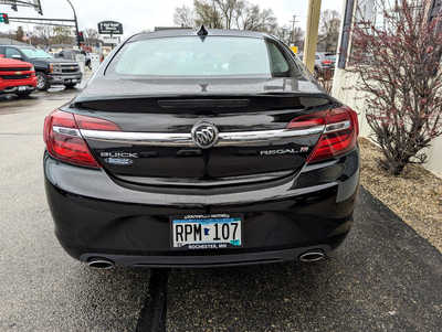 2016 Buick Regal, $12900. Photo 4