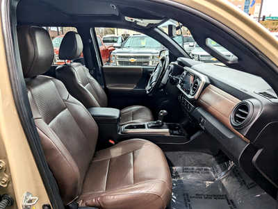 2016 Toyota Tacoma, $27900. Photo 11